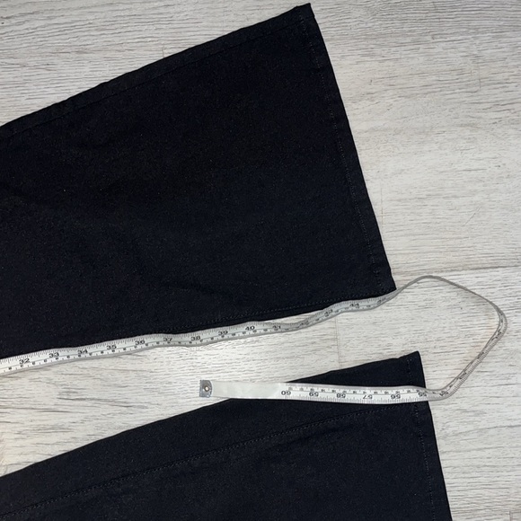 SOLD NWT FASHION NOVA High rise Black Flare Jeans Sz M - Picture 6 of 8